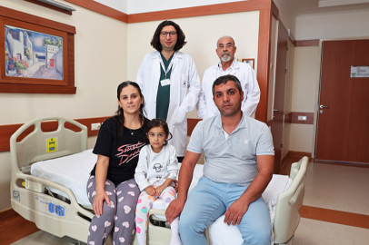 Küçük kız felçten kurtuldu