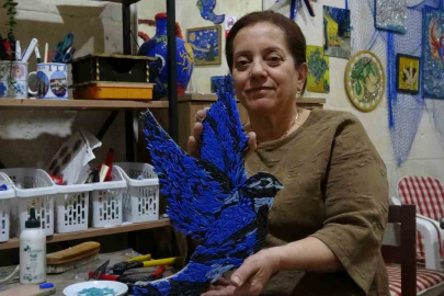 Hobi olarak başladığı mozaik sanatında dünyaya açılmak istiyor