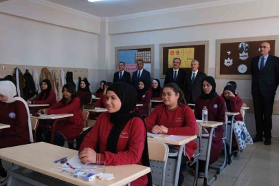 Şahinbey’de umre ödüllü kitap okuma yarışmasının 8’incisi düzenlendi