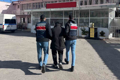 Kırmızı bültenle aranan DEAŞ üyesi yakalandı
