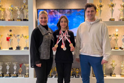 Bahçeşehir Koleji yüzmede fark yarattı