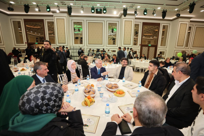 TAHMAZOĞLU UMRE’DEN DÖNEN ÖĞRENCİLER VE AİLELERİYE BULUŞTU