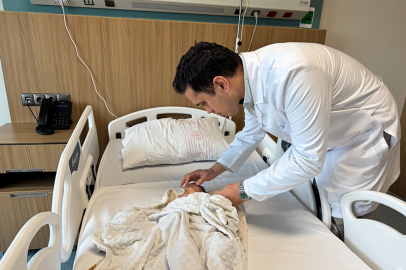 Endoskopik yöntemle sinostoz ameliyatı