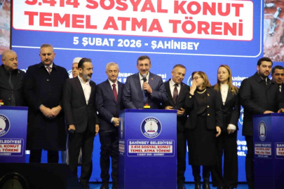 Cevdet Yılmaz'dan Tahmazoğlu'na övgü