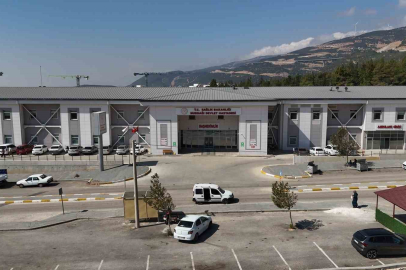 Çelik konstrüksiyon hastane vatandaşa şifa dağıtıyor