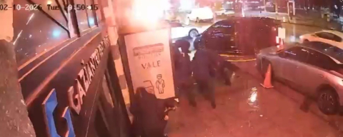 Gaziantep’te lüks restorana saldırı anı kameraya yansıdı