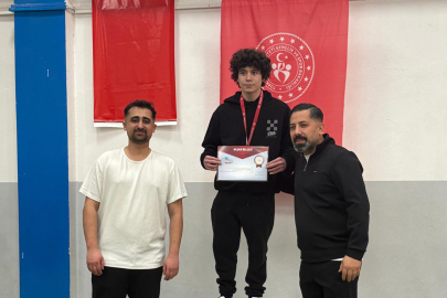 SANKO OKULLARI ESKRİMDE MADALYALARI TOPLADI