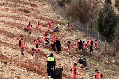 ŞEHİTKAMİLDE MİNİK ELLERDEN DOĞAYA BÜYÜK KATKI
