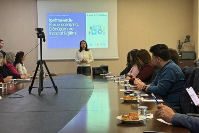 GSO ev sahipliğinde "Kurumsallaşma, Dönüşüm ve İhracat Eğitimi" düzenlendi