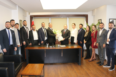 İMO’da devir teslim töreni