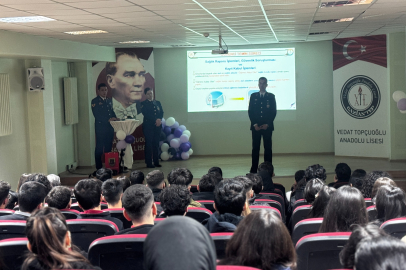 Jandarma mesleğini tanıttı