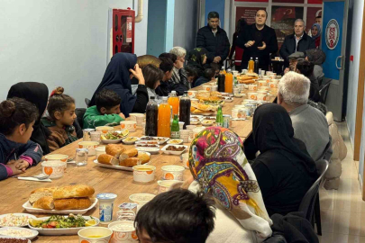 Öksüz, yetim çocuklara iftar programı düzenlendi