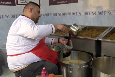 45 yıldır aynı yöntemle meyan şerbeti hazırlıyor