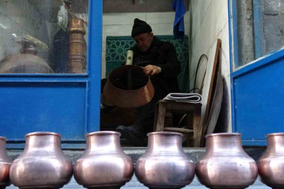 Gaziantep’in en yaşlı bakır ustası