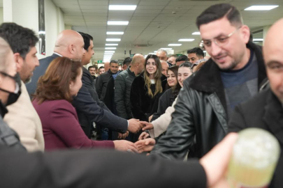 Umut Yılmaz personelle bayramlaştı