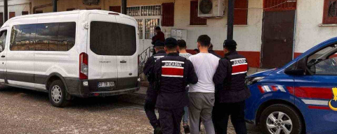 Kesinleşmiş 12 yıl cezayla aranan 2 şahıs yakalandı