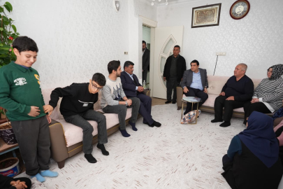 YILMAZ’DAN GÖNÜLLERE DOKUNAN BULUŞMA