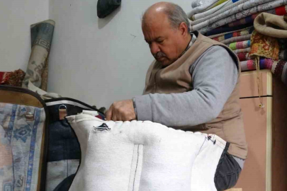 45 yıllık semerci ustası mesleğini yaşatmaya çalışıyor