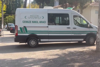 Göçük altında kalarak ağır yaralanan işçi hayatını kaybetti