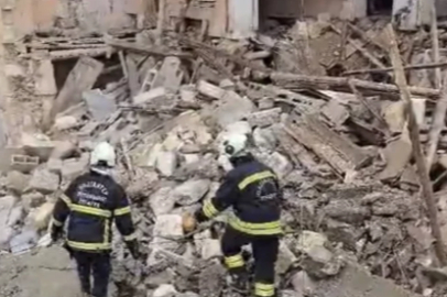 Yoğun yağış sonrası kerpiç bina çöktü: 2 yaralı