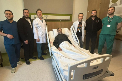 8 kiloluk böbrek başarıyla alındı