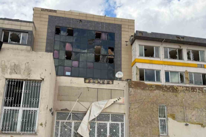 ‘Süper hücre’ okulda ağır hasara neden oldu