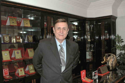 Duayen sanayici M. Naci Topçuoğlu anılacak
