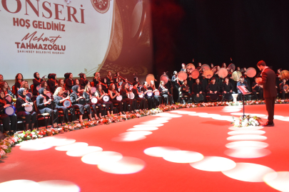 ŞAHİNBEY’İN KADINLARI ANNELER GÜNÜ’NDE SAHNE ALDI