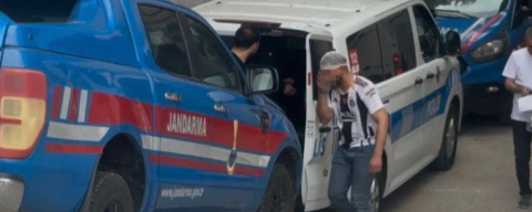 Taksiciyi rehin alıp polise ateş eden zanlı tutuklandı