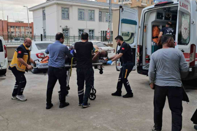 Çalışma yaparken elektrik direğinden düşen işçi yaralandı