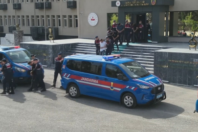 Göçmen kaçakçılığı organizatörlerine şafak operasyonu