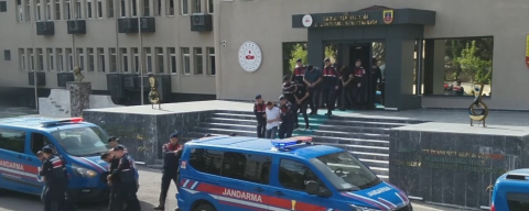 Göçmen kaçakçılığı organizatörlerine şafak operasyonu