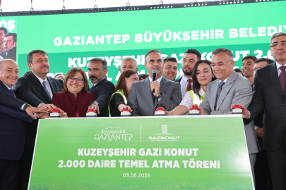 BAKAN KACIR GAZİ KONUT TARAFINDAN YAPILAN 2 BİN KONUT’UN TEMELİNİ ATTI