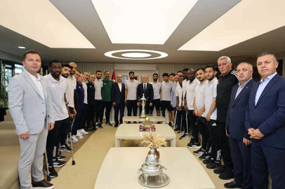 Şampiyonlardan Tahmazoğlu’na ziyaret