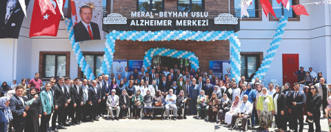 Türkiye’ye örnek Alzheimer merkezi