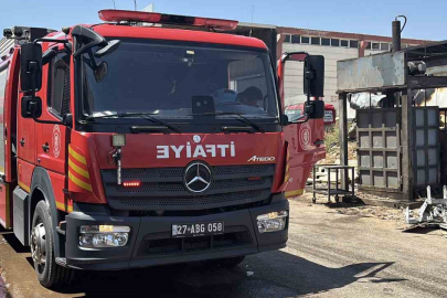 Korkutan iş yeri yangını söndürüldü