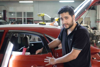 Dolu yağışında hasar gören araçlar sanayide onarılıyor