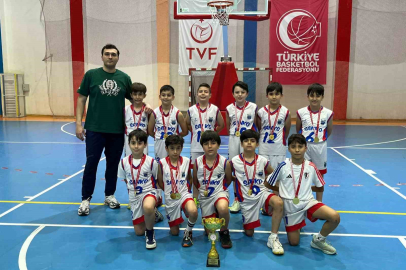 SANKO Okulları Minik Erkek Basketbol Takımı şampiyon oldu