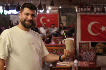 Tarihi mağarada serinleten lezzet: Soğuk menengiç kahvesi