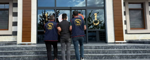Kesinleşmiş 10 yıl cezayla aranan şahıs yakalandı