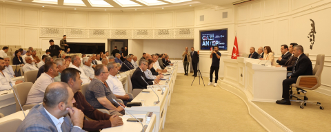 BAŞKAN ŞAHİN, MUHTARLARIYLA BİR ARAYA GELDİ