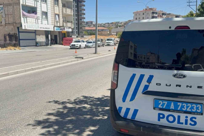 Boşanma aşamasındaki eşi tarafından silahla vurulan kadın ağır yaralandı