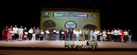 Evlilik Okulu’ndan 951 çift mezun oldu