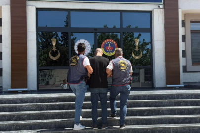 Kesinleşmiş 10’ar yıl cezayla aranan 2 şahıs yakalandı
