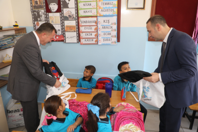 Nizip Belediyesi’nden öğrencilere eğitim desteği
