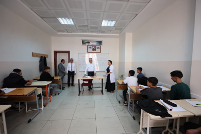Tahmazoğlu, meslek öğrenen gençlerle buluştu