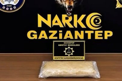 2 araçta uyuşturucu hammaddesi ele geçirildi