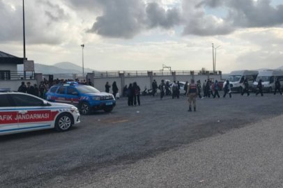 Jandarmadan okul çevrelerinde huzur uygulaması: Aranan 181 şahıs yakalandı