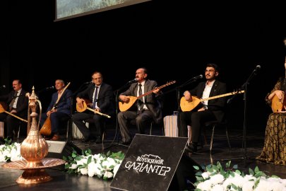 TÜRK DÜNYASININ OZANLARI GAZİANTEP’TE BULUŞTU
