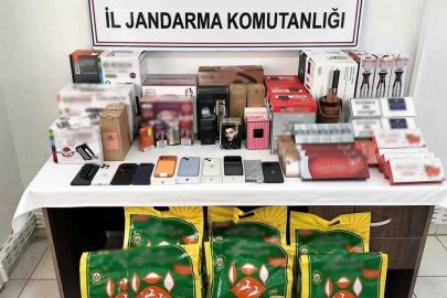 Araçtan kaçak ürünler çıktı